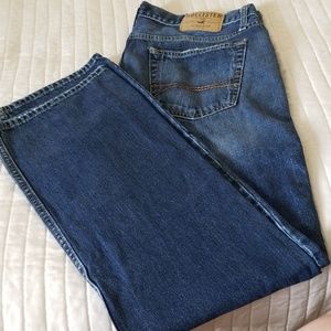 Hollister Boot size 34x32 jeans